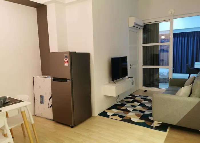 Revo At Aurora Place, Pavilion 2, 5 Minutes To Axiata Arena Bukit Jalil Free Wifi By De Harlequins Guesthouse