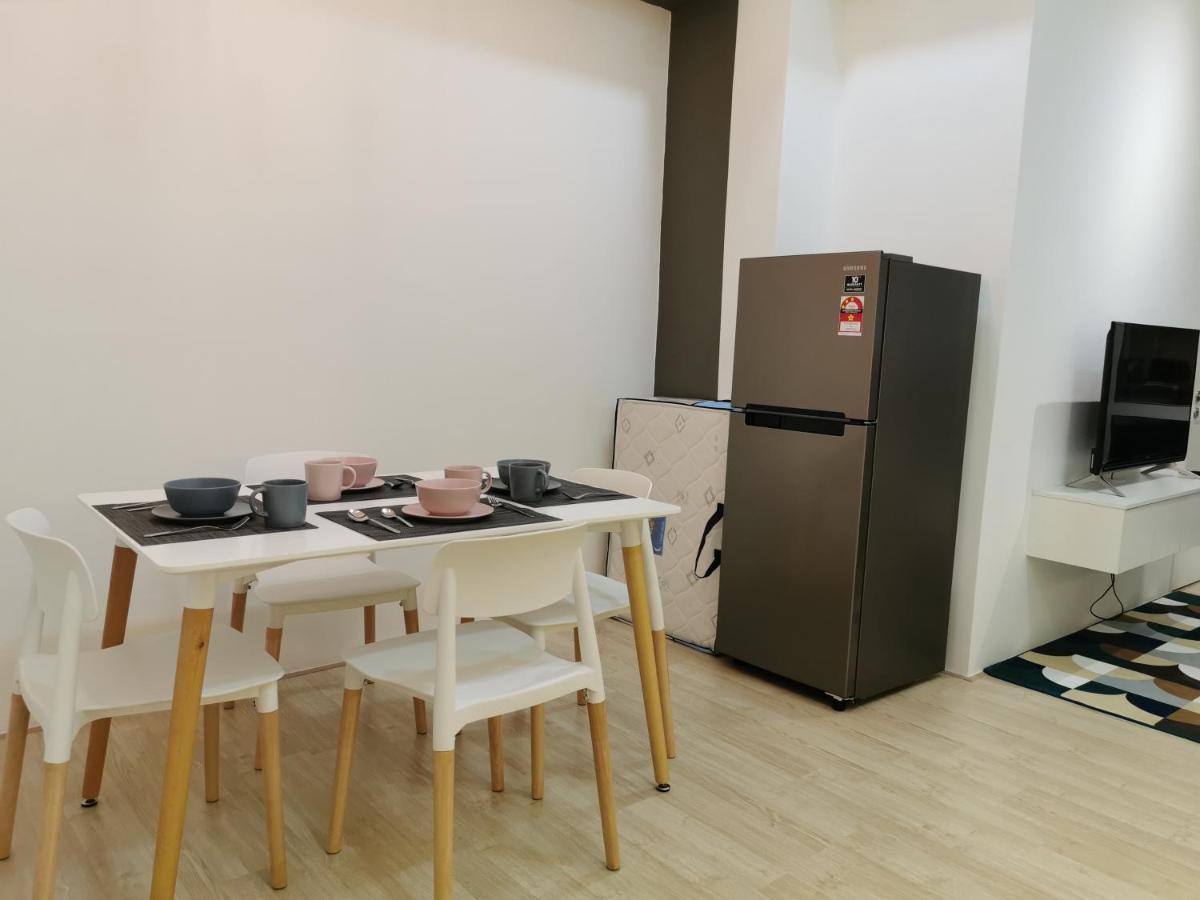 Revo At Aurora Place: Pavilion 2 Near Axiata Arena Kuala Lumpur