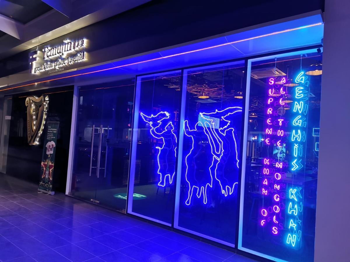 Revo At Aurora Place: Pavilion 2 Near Axiata Arena Kuala Lumpur