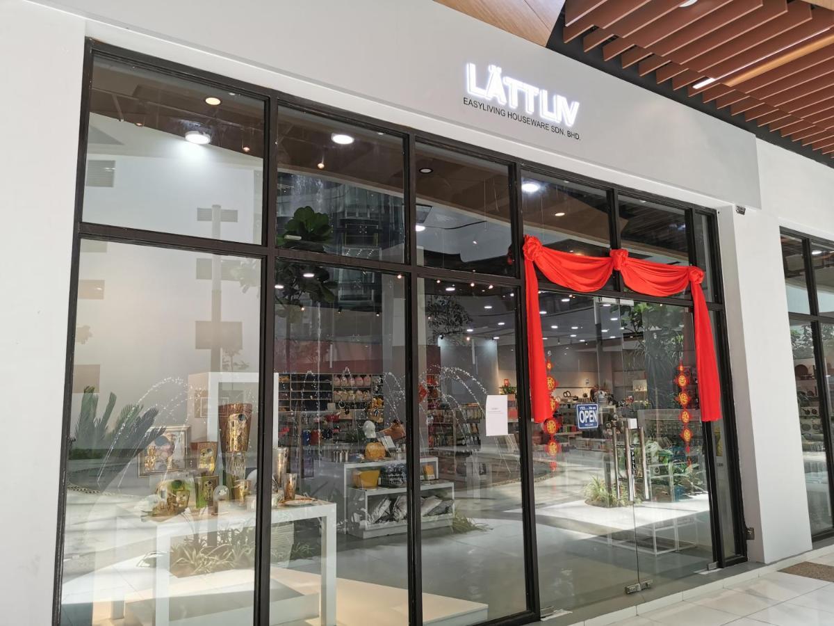 Revo At Aurora Place: Pavilion 2 Near Axiata Arena Kuala Lumpur
