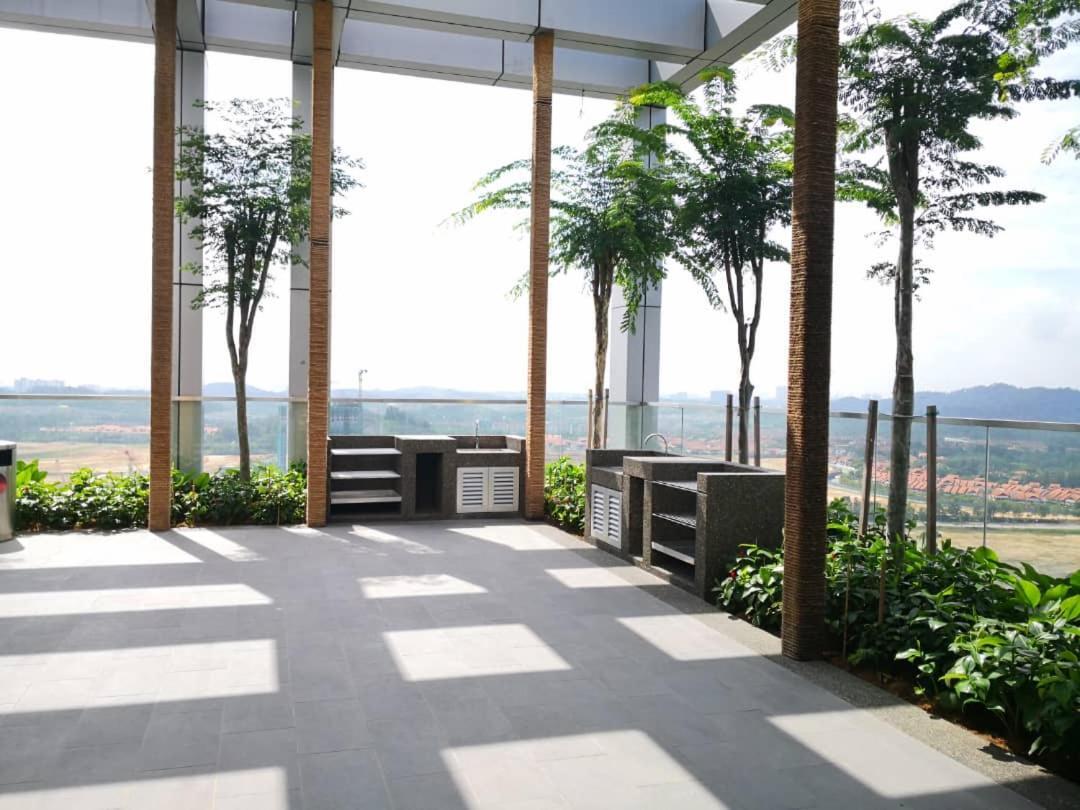 Revo At Aurora Place: Pavilion 2 Near Axiata Arena
