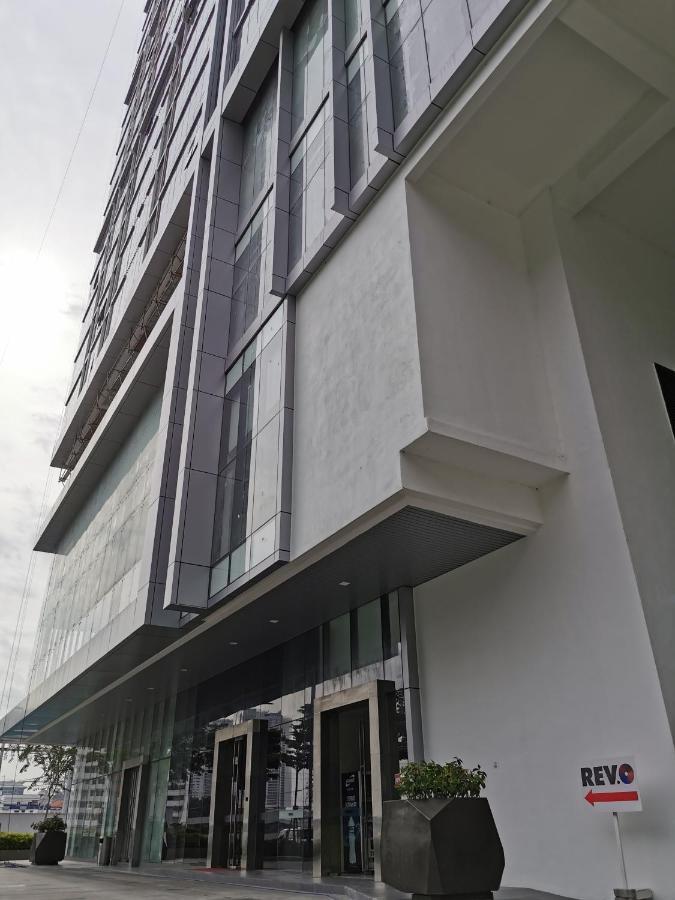 Revo At Aurora Place: Pavilion 2 Near Axiata Arena