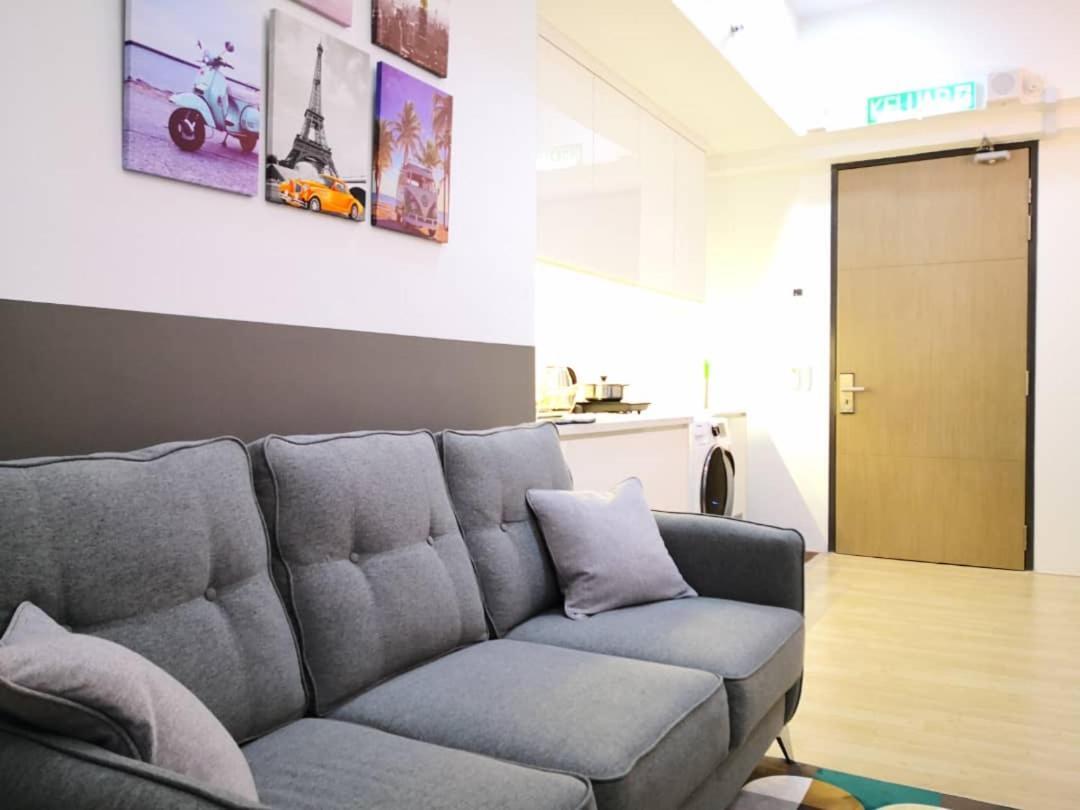 Revo At Aurora Place: Pavilion 2 Near Axiata Arena Kuala Lumpur