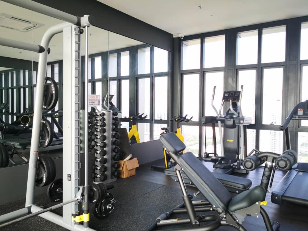 Revo At Aurora Place: Pavilion 2 Near Axiata Arena * Kuala Lumpur