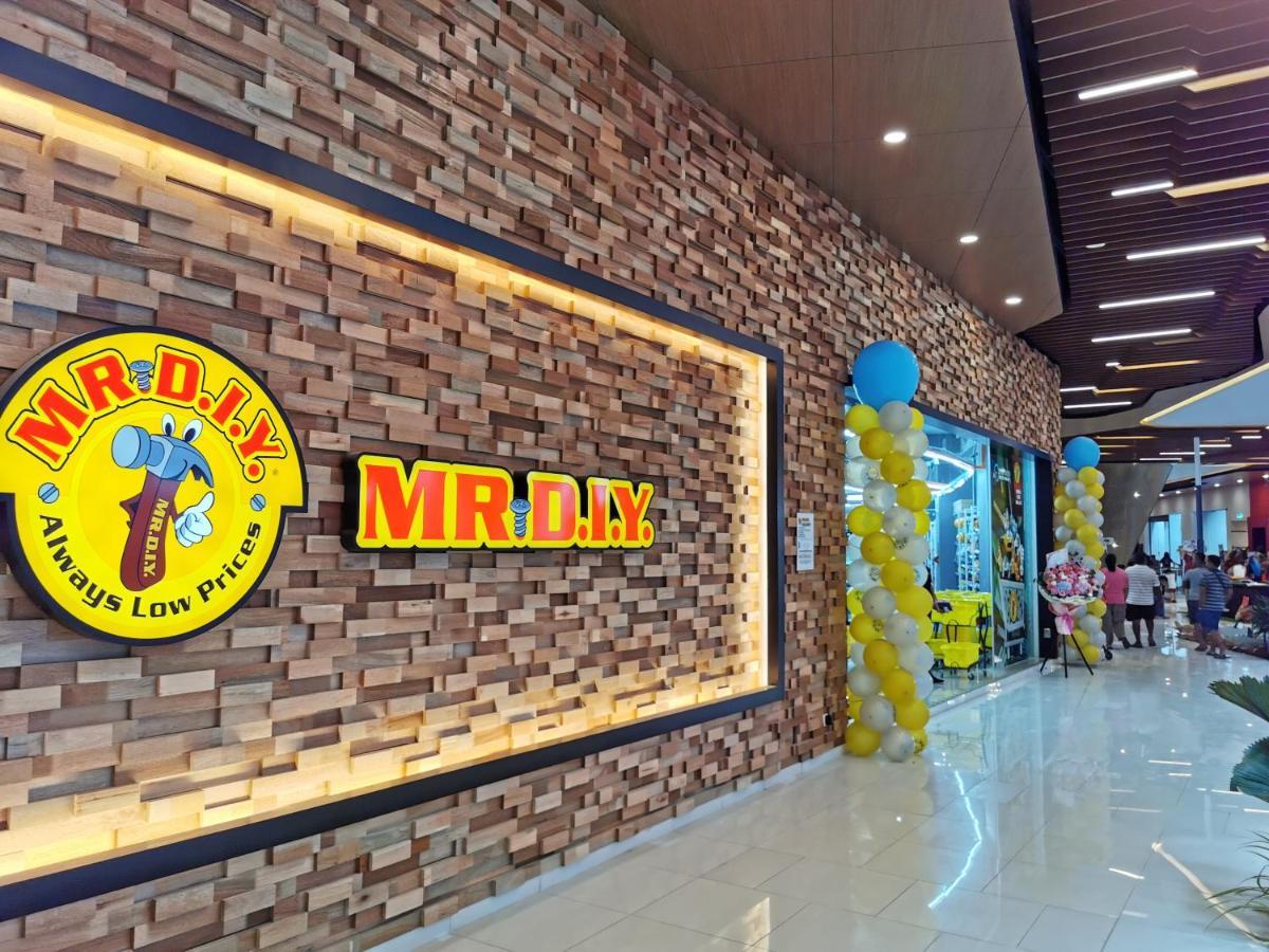 Revo At Aurora Place, Pavilion 2, 5 Minutes To Axiata Arena Bukit Jalil Free Wifi By De Harlequins Pangsapuri *
